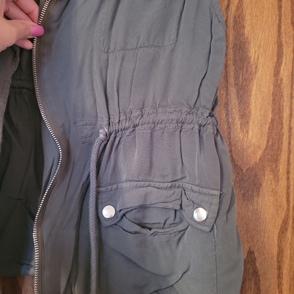 💥NEXT OFFER TAKES IT💥 Entro lightweight utility vest - Picture 3 of 5